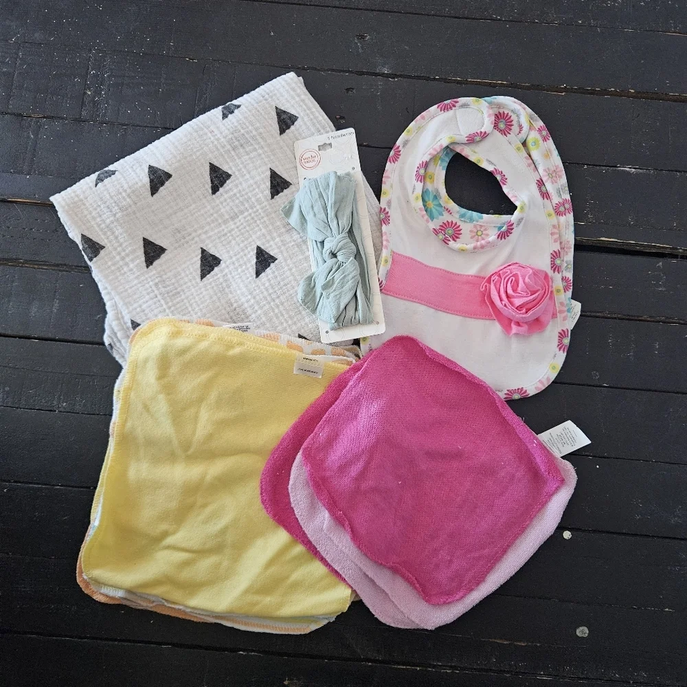 Lot Bundle of Baby Girl Items 14 Wash Cloths 2 Bibs Headband Muslin Blanket